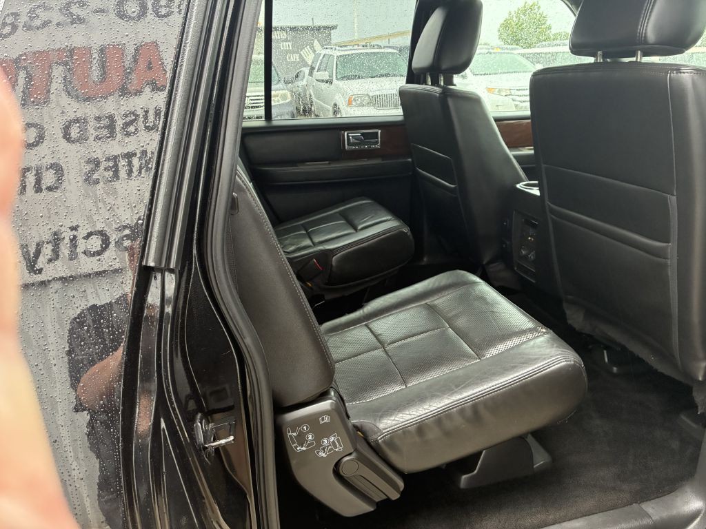 2013 Lincoln Navigator Image 10