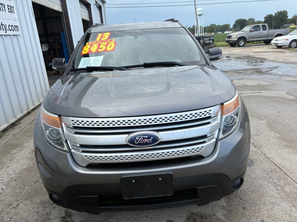 2013 Ford Explorer Image 2