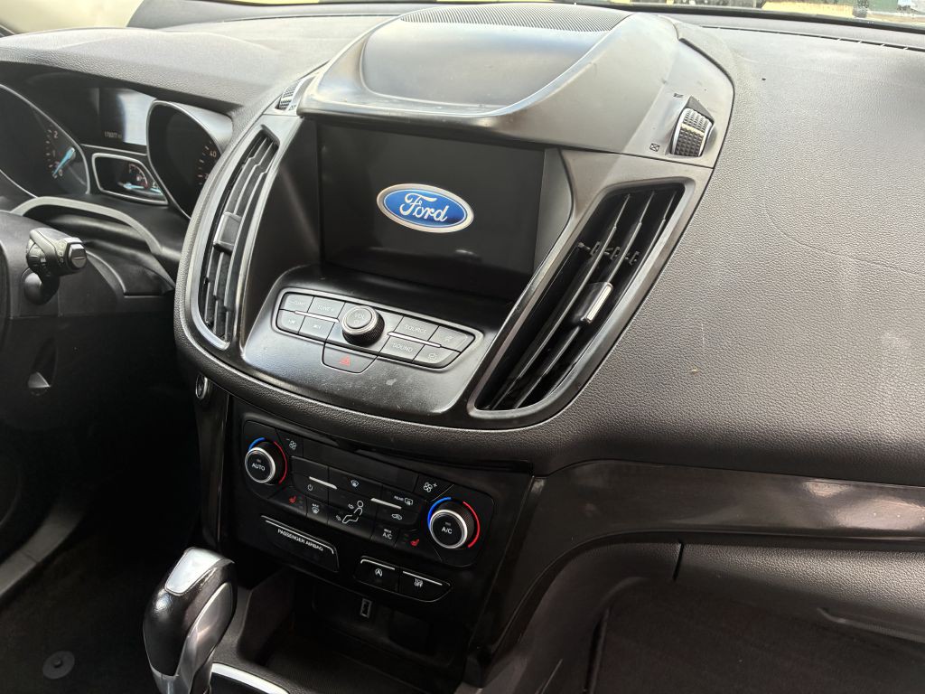 2019 Ford Escape Image 8