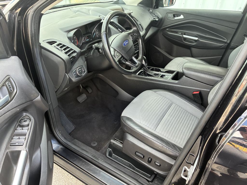 2019 Ford Escape Image 3