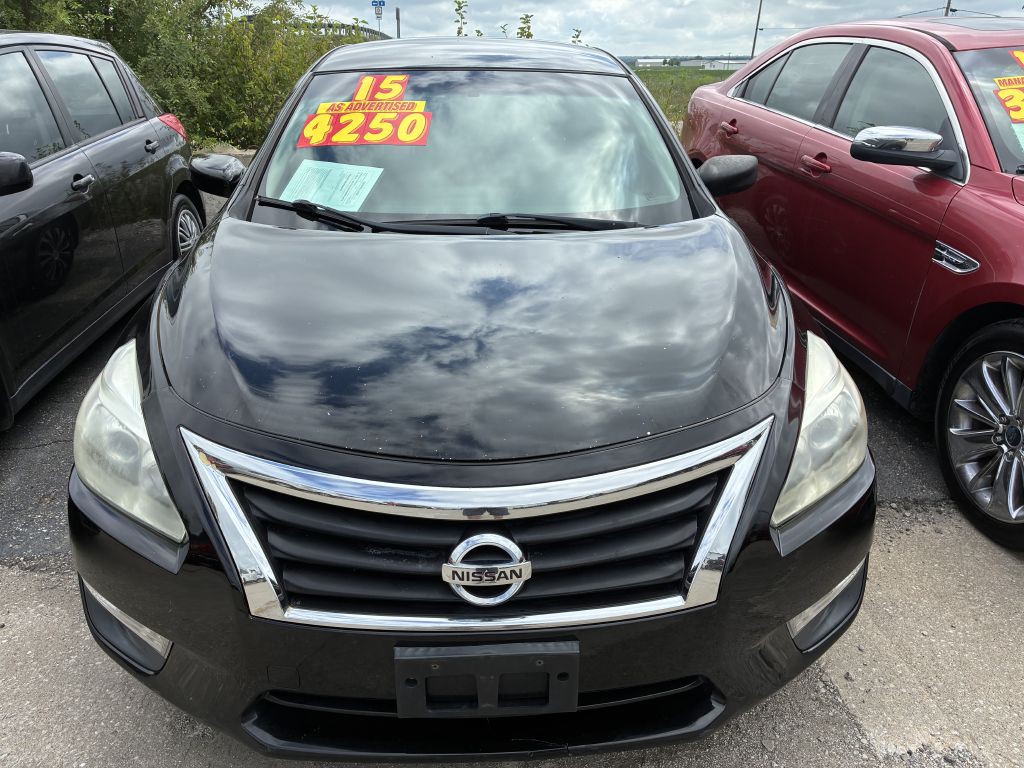 2015 Nissan Altima Image 2