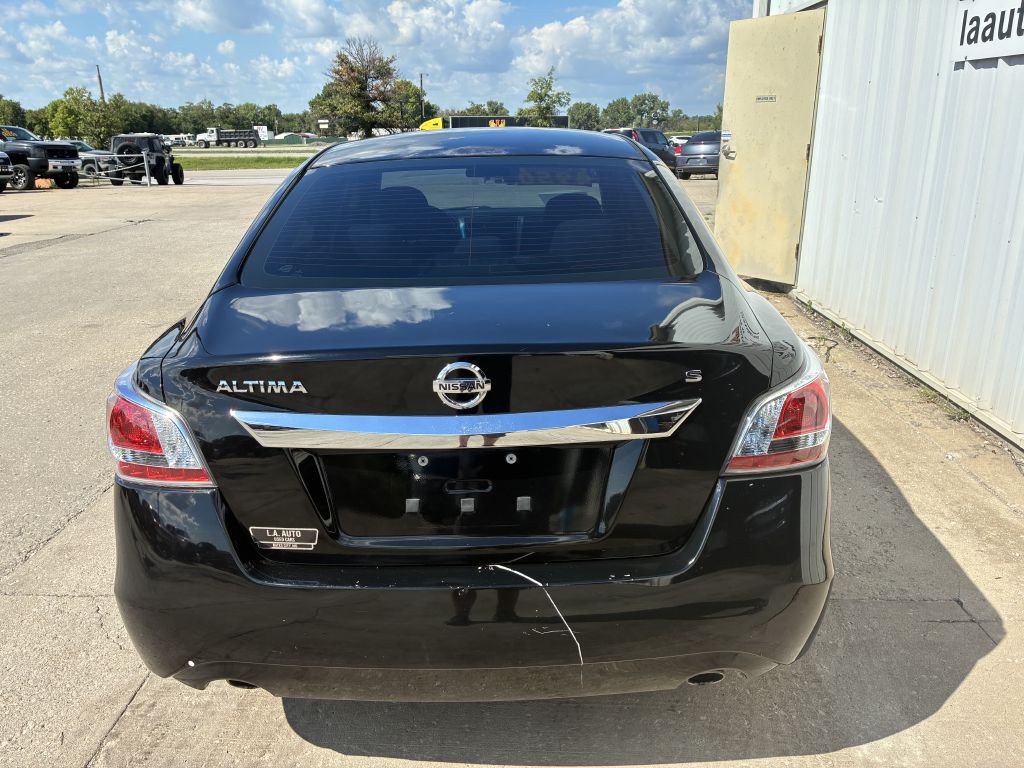 2015 Nissan Altima Image 3