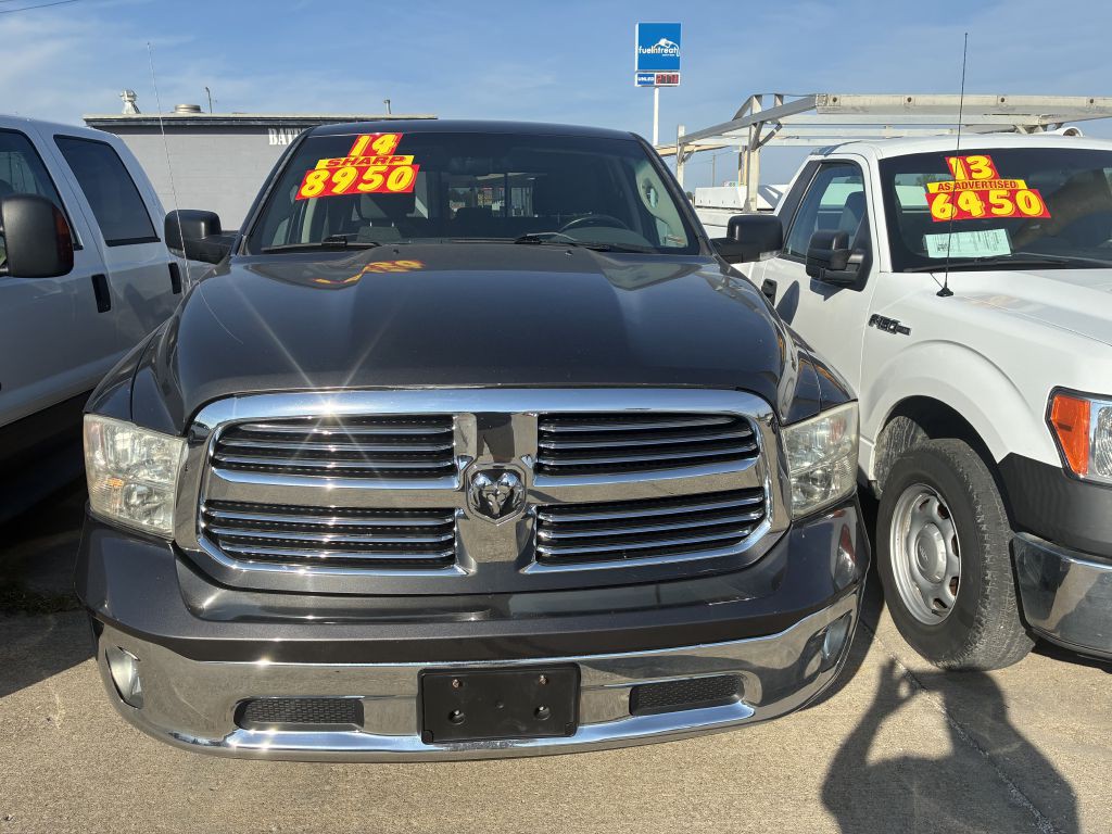 2014 RAM 1500 Image 2