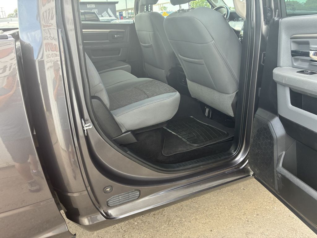 2014 RAM 1500 Image 8