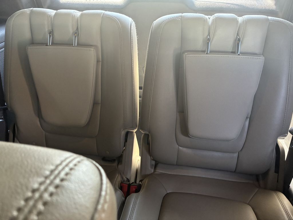 2013 Ford Explorer Image 8