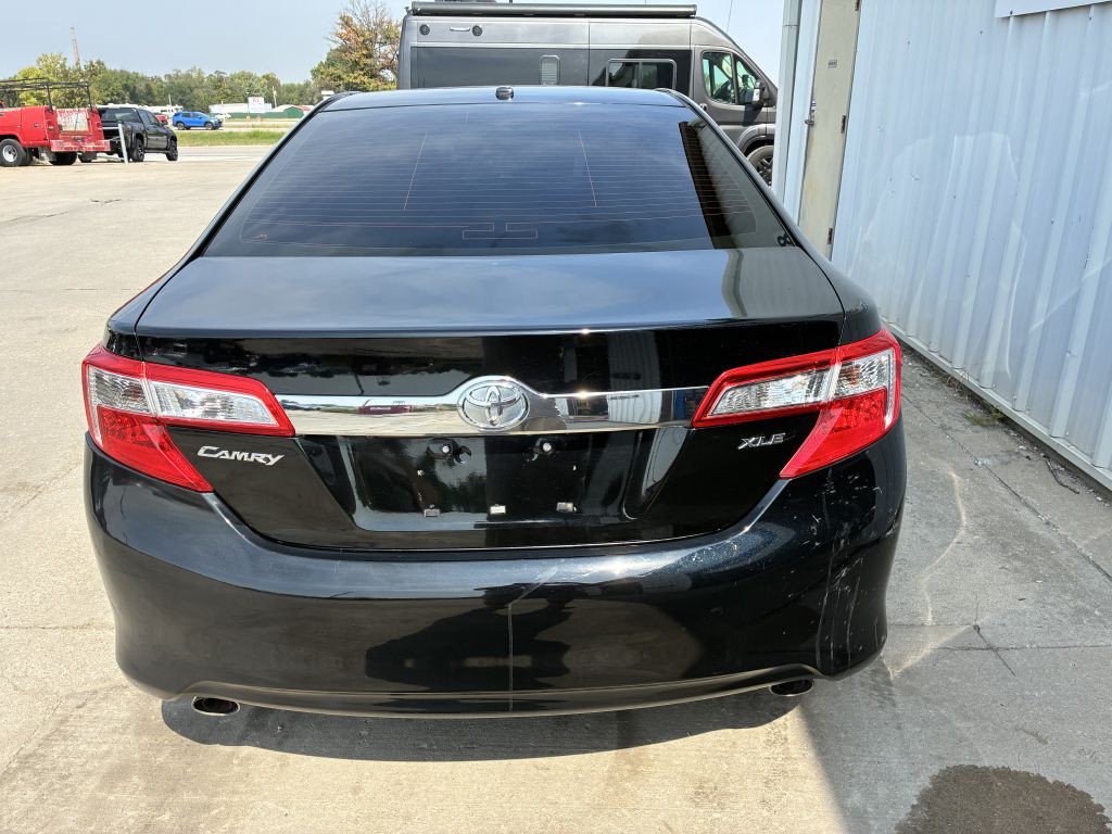 2013 Toyota Camry Image 3