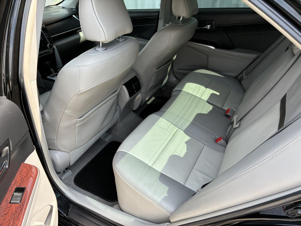 2013 Toyota Camry Image 5