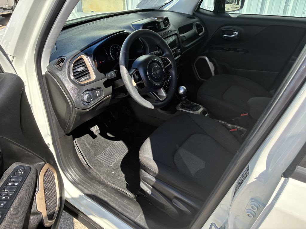 2017 Jeep Renegade Image 4