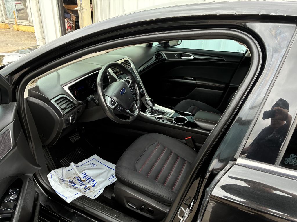 2013 Ford Fusion Image 4