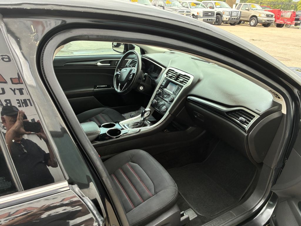 2013 Ford Fusion Image 6