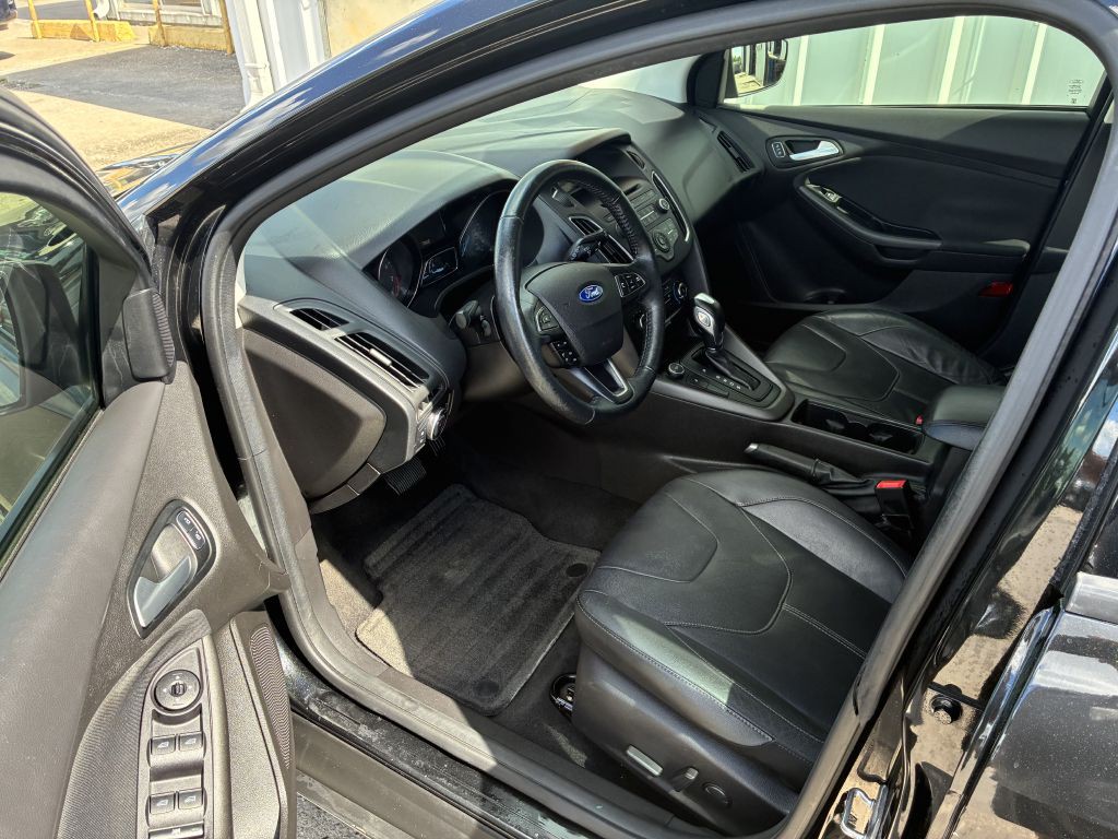 2015 Ford Focus Image 4