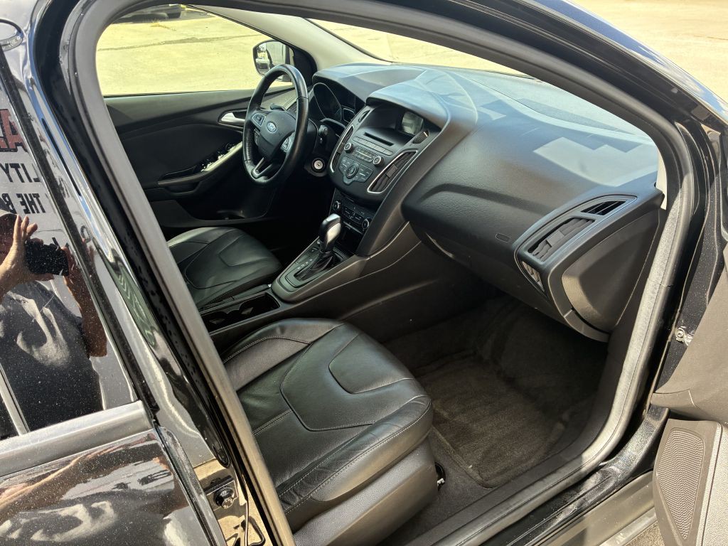 2015 Ford Focus Image 7