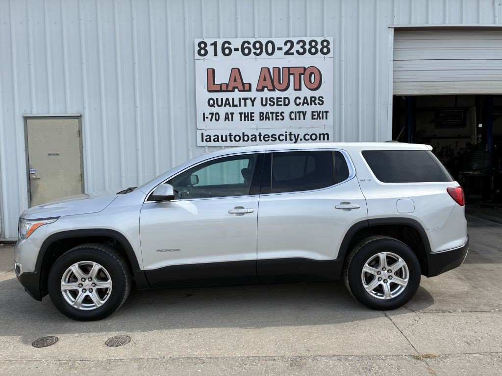 2017 GMC Acadia Image 1