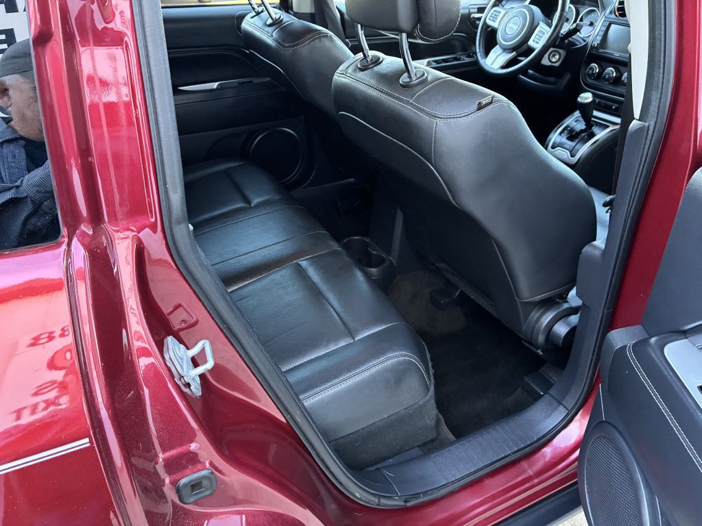 2015 Jeep Compass Image 9