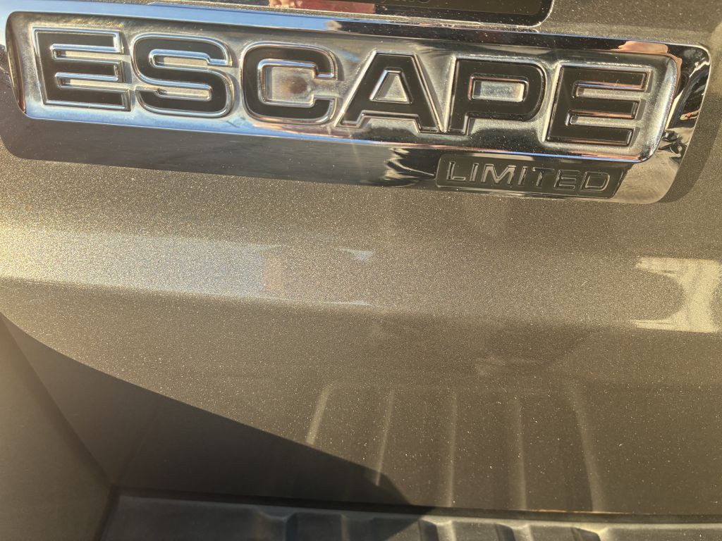 2010 Ford Escape Image 12