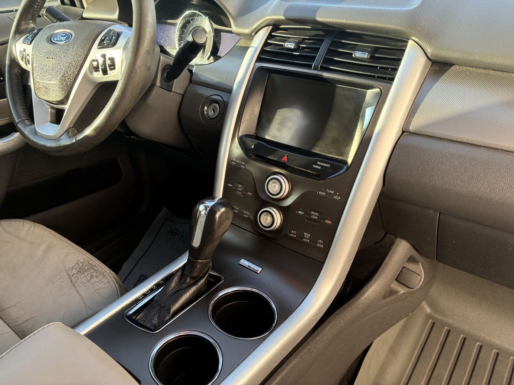 2013 Ford Edge Image 8