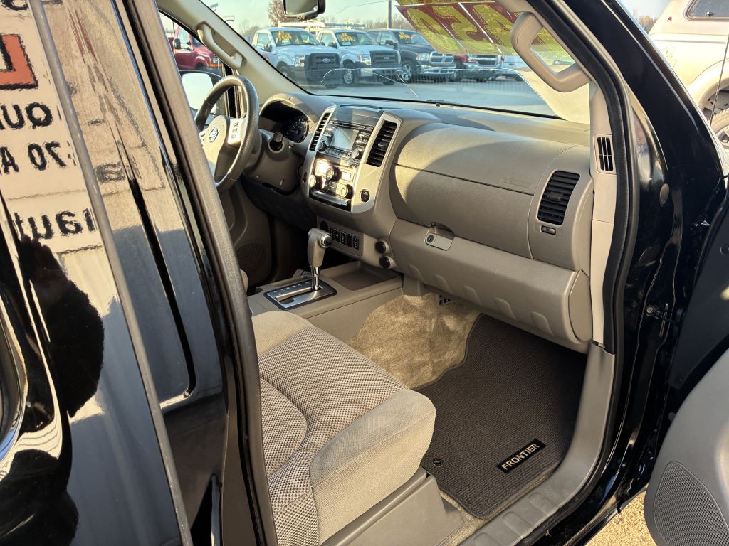 2014 Nissan Frontier Image 6