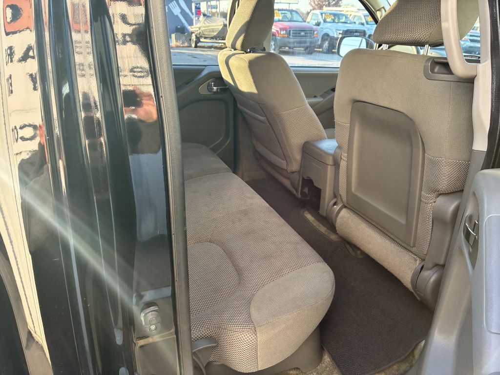 2014 Nissan Frontier Image 8