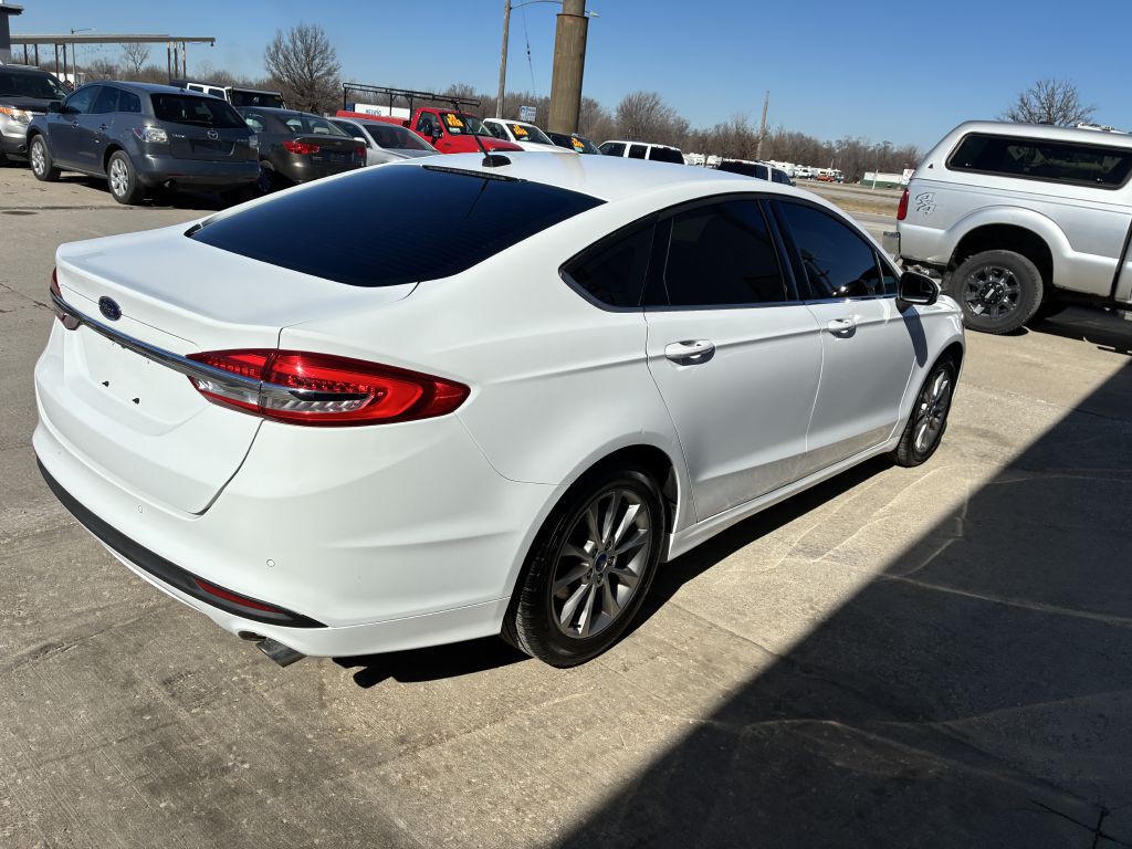 2017 Ford Fusion Image 10