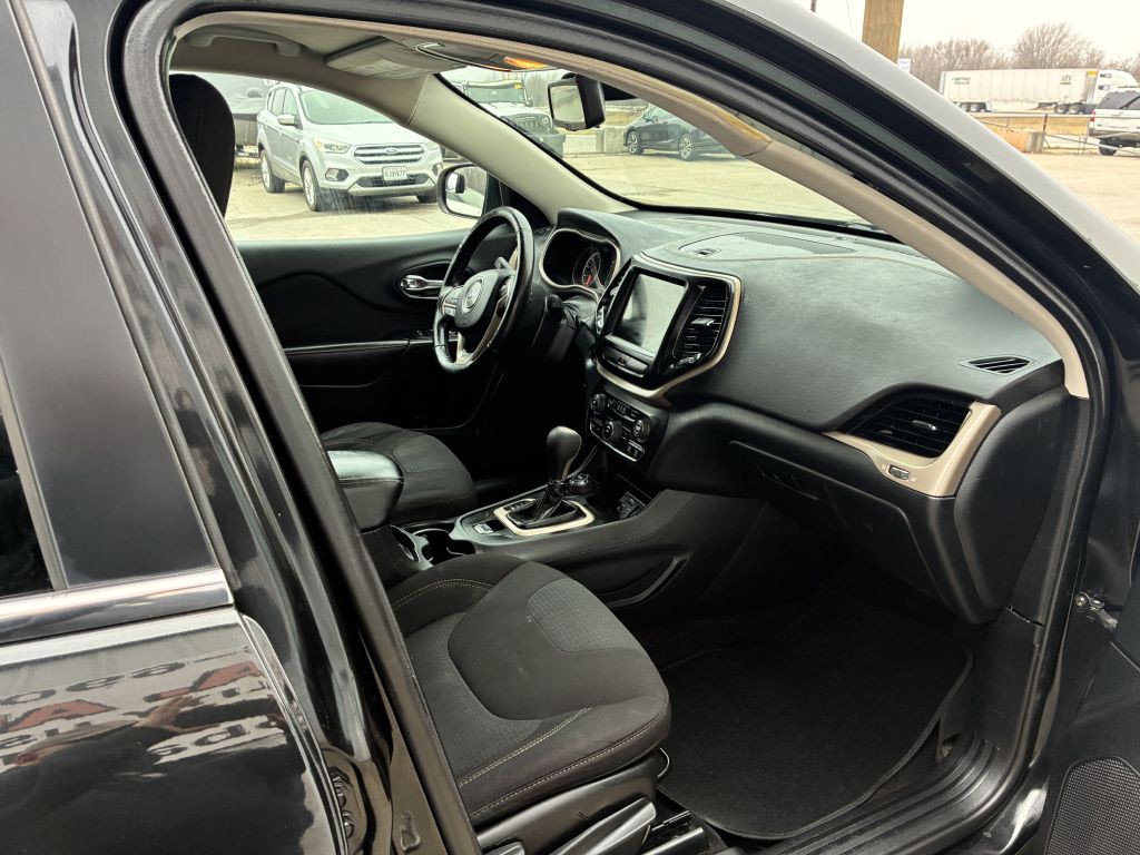 2016 Jeep Cherokee Image 6