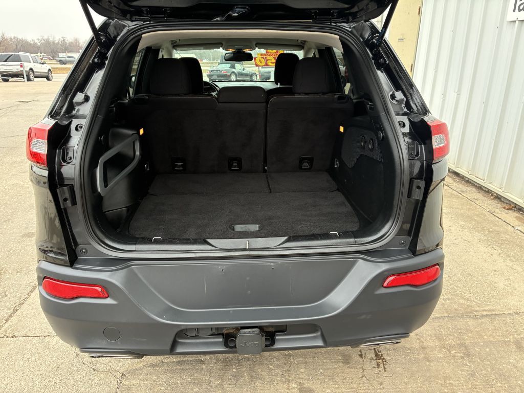 2016 Jeep Cherokee Image 8