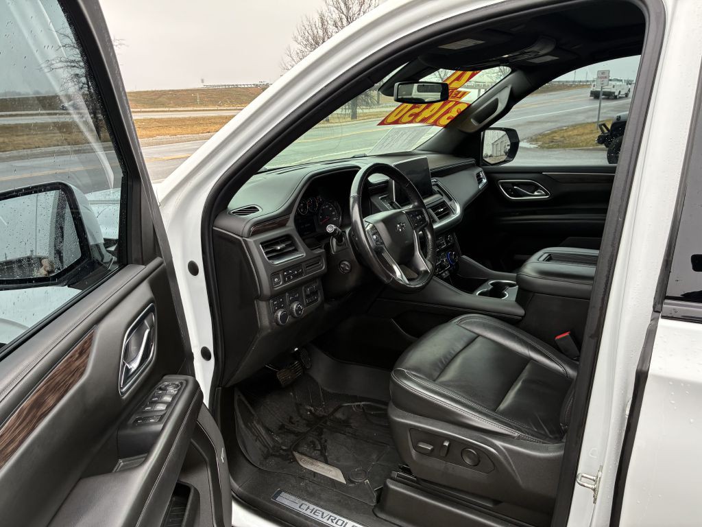 2021 Chevrolet Suburban Image 4