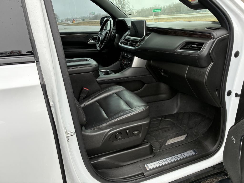 2021 Chevrolet Suburban Image 8