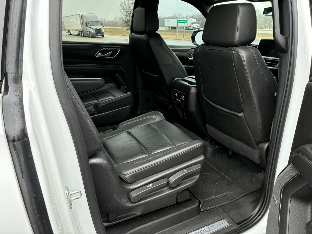 2021 Chevrolet Suburban Image 10
