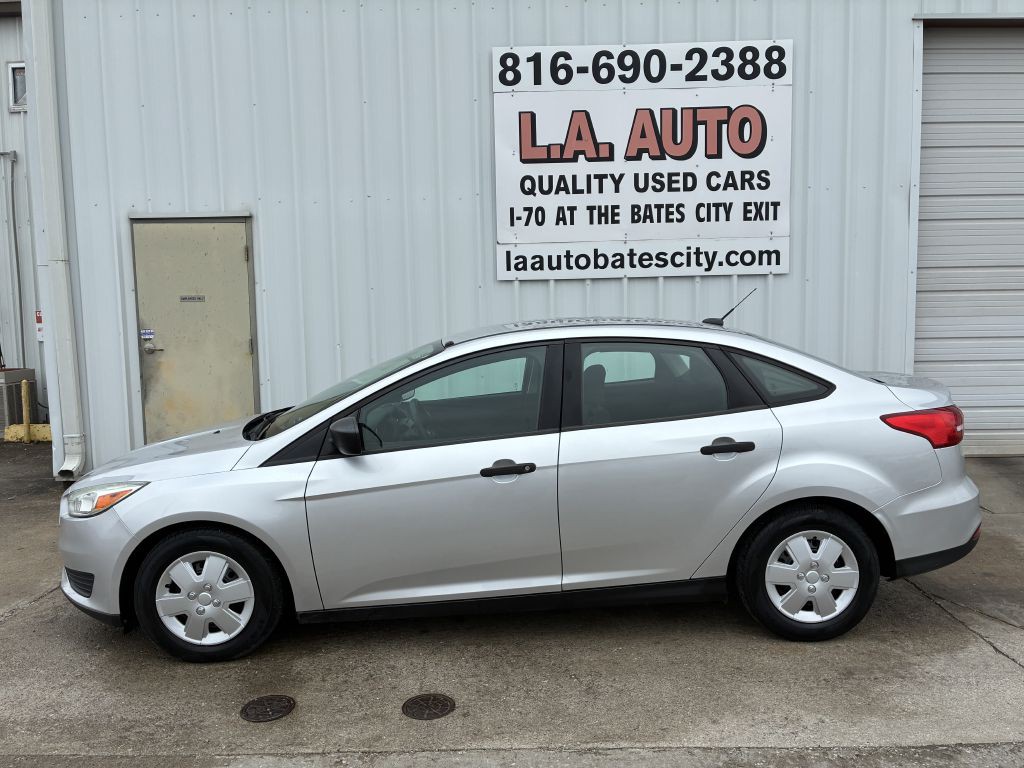 2017 Ford Focus Image 1