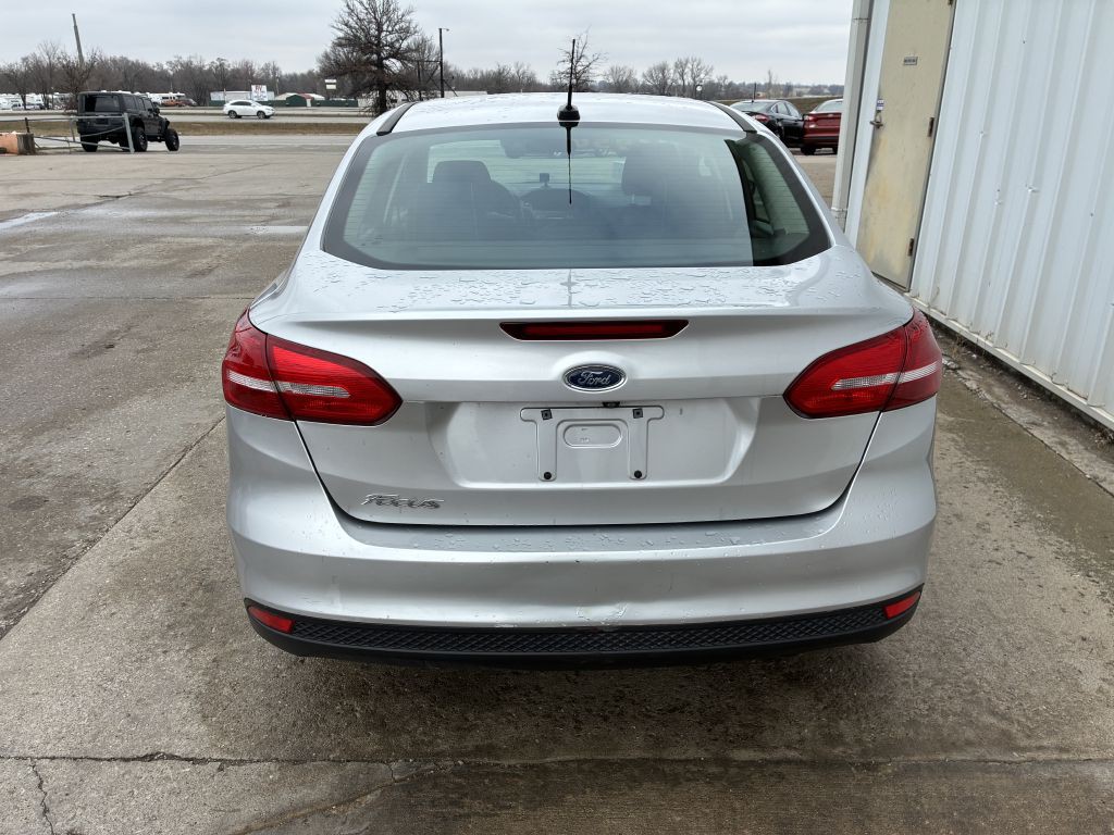 2017 Ford Focus Image 3