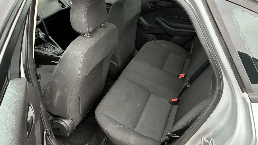 2017 Ford Focus Image 5