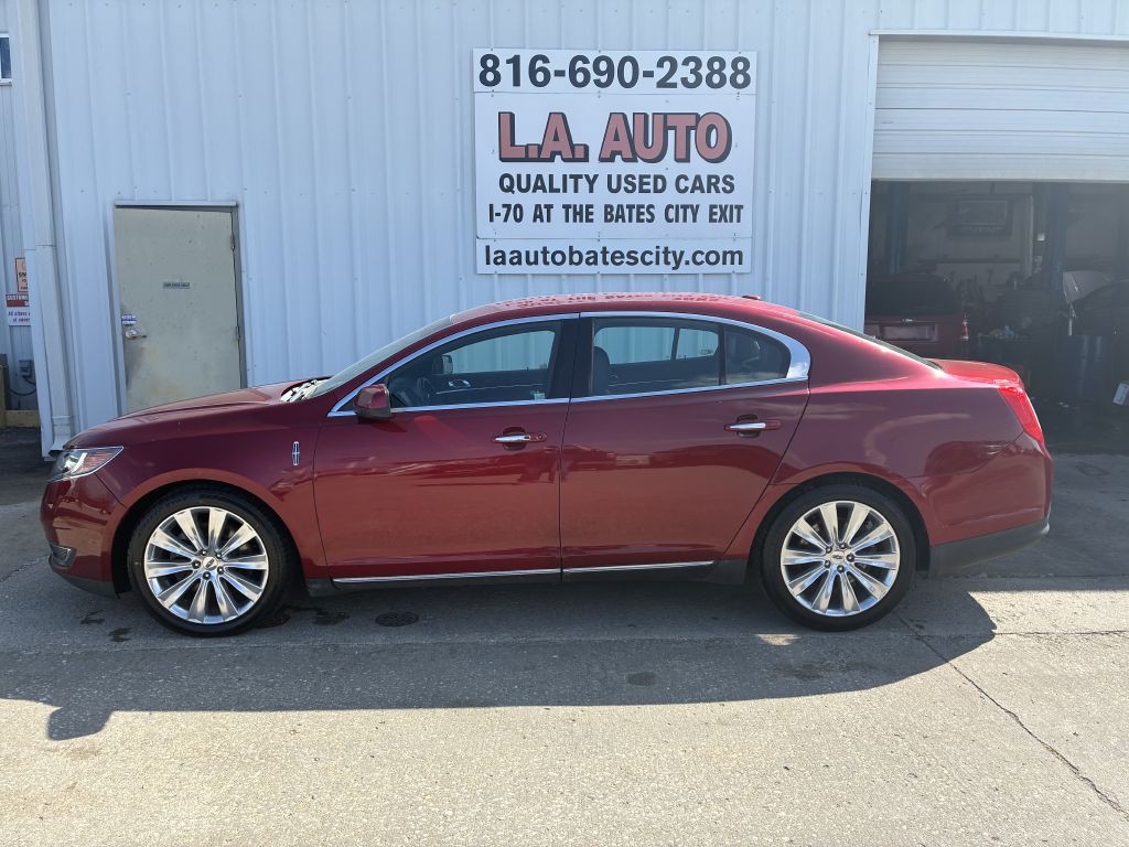 2014 Lincoln MKS Image 1