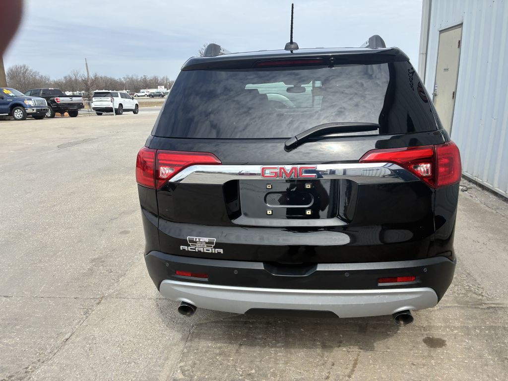 2017 GMC Acadia Image 3