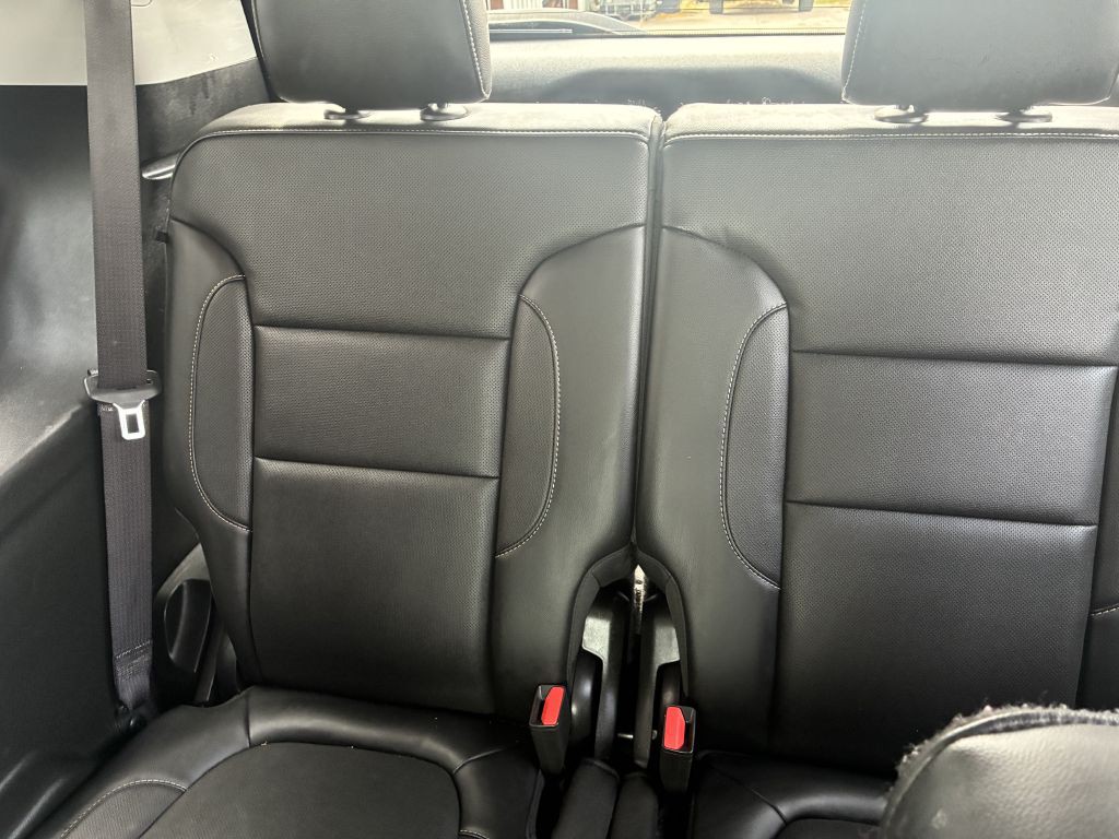 2017 GMC Acadia Image 6