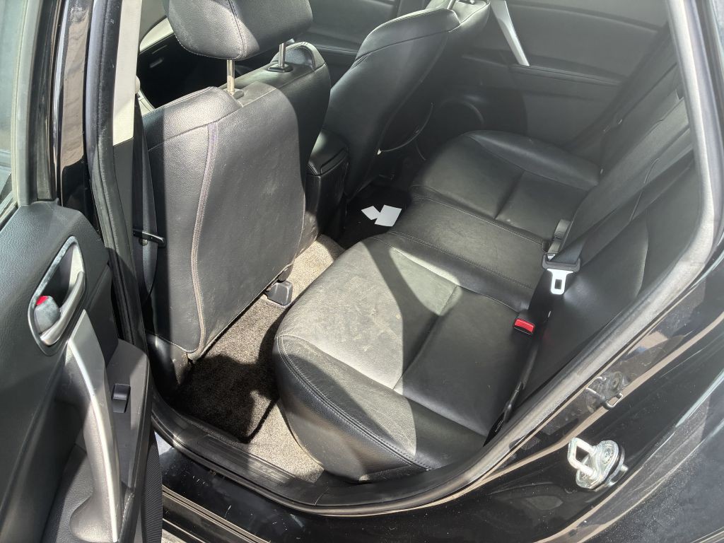 2011 Mazda Mazda3 Image 6