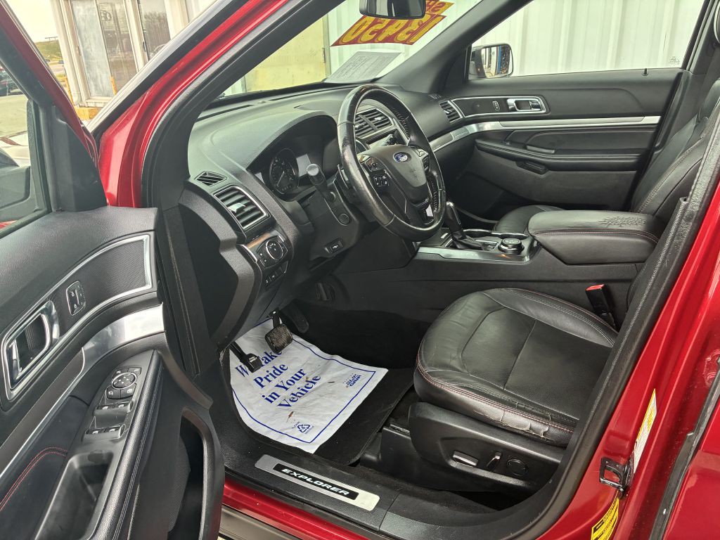 2017 Ford Explorer Image 5