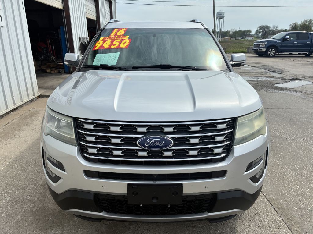 2016 Ford Explorer Image 2