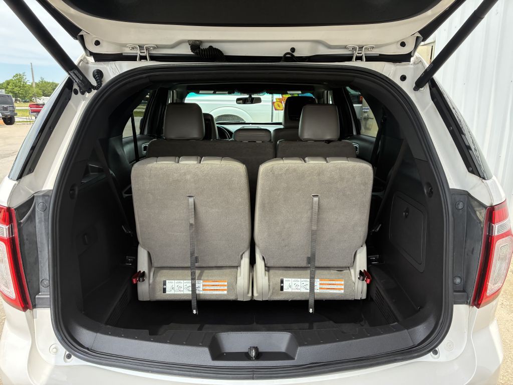 2012 Ford Explorer Image 7