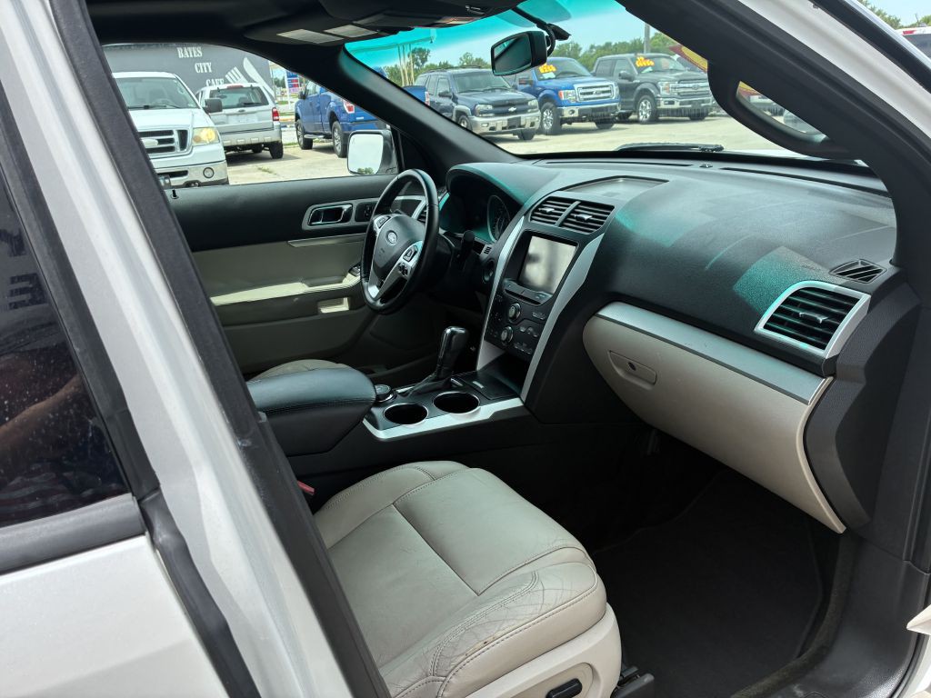 2012 Ford Explorer Image 8