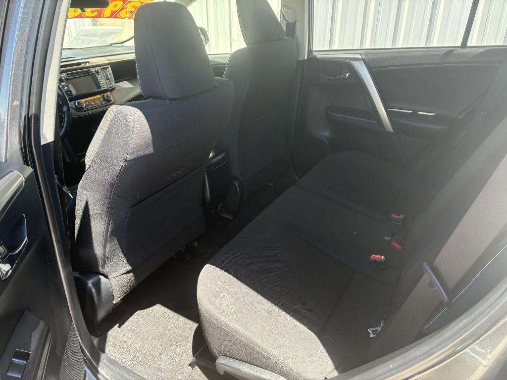 2017 Toyota Rav4 Image 6