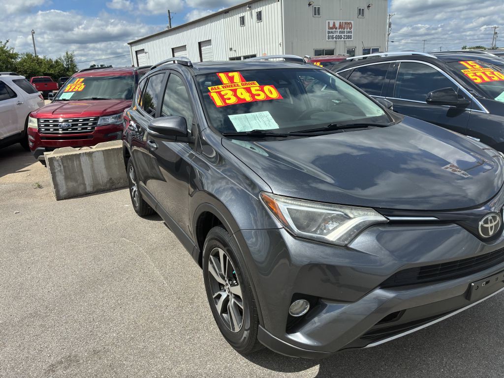 2017 Toyota Rav4 Image 11