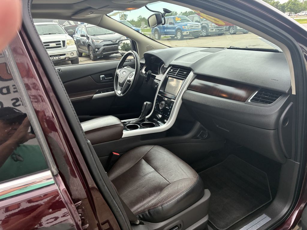 2011 Ford Edge Image 8