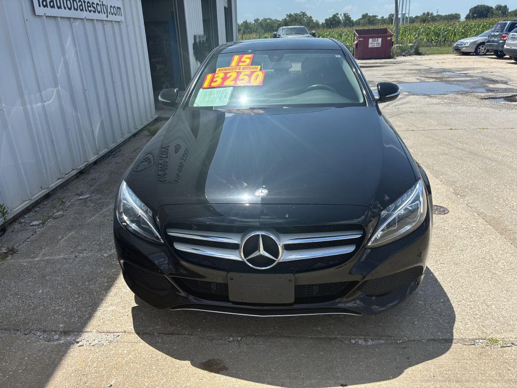 2015 Mercedes-Benz C-Class Image 2