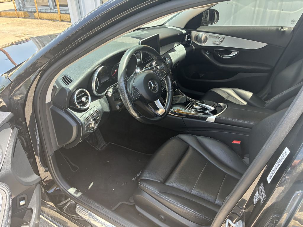2015 Mercedes-Benz C-Class Image 5