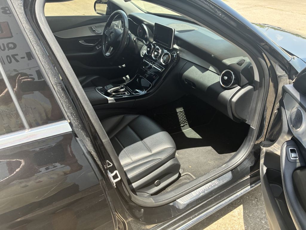 2015 Mercedes-Benz C-Class Image 7