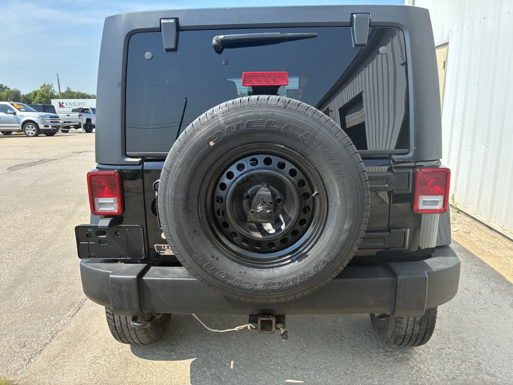 2013 Jeep Wrangler Unlimited Image 3