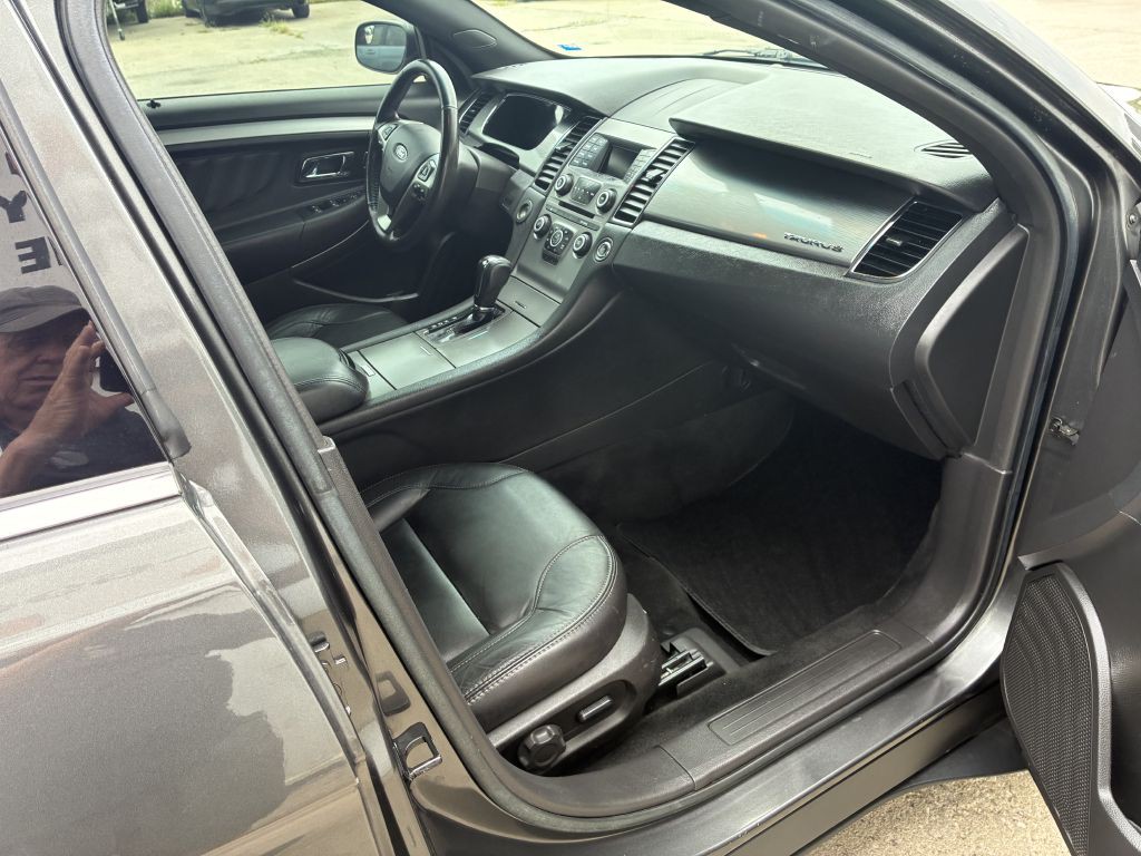 2016 Ford Taurus Image 6