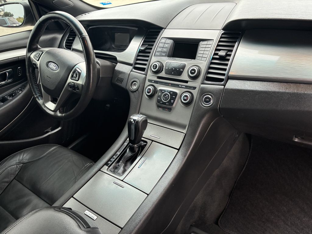 2016 Ford Taurus Image 7