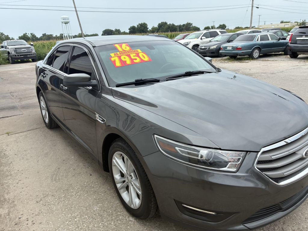 2016 Ford Taurus Image 9