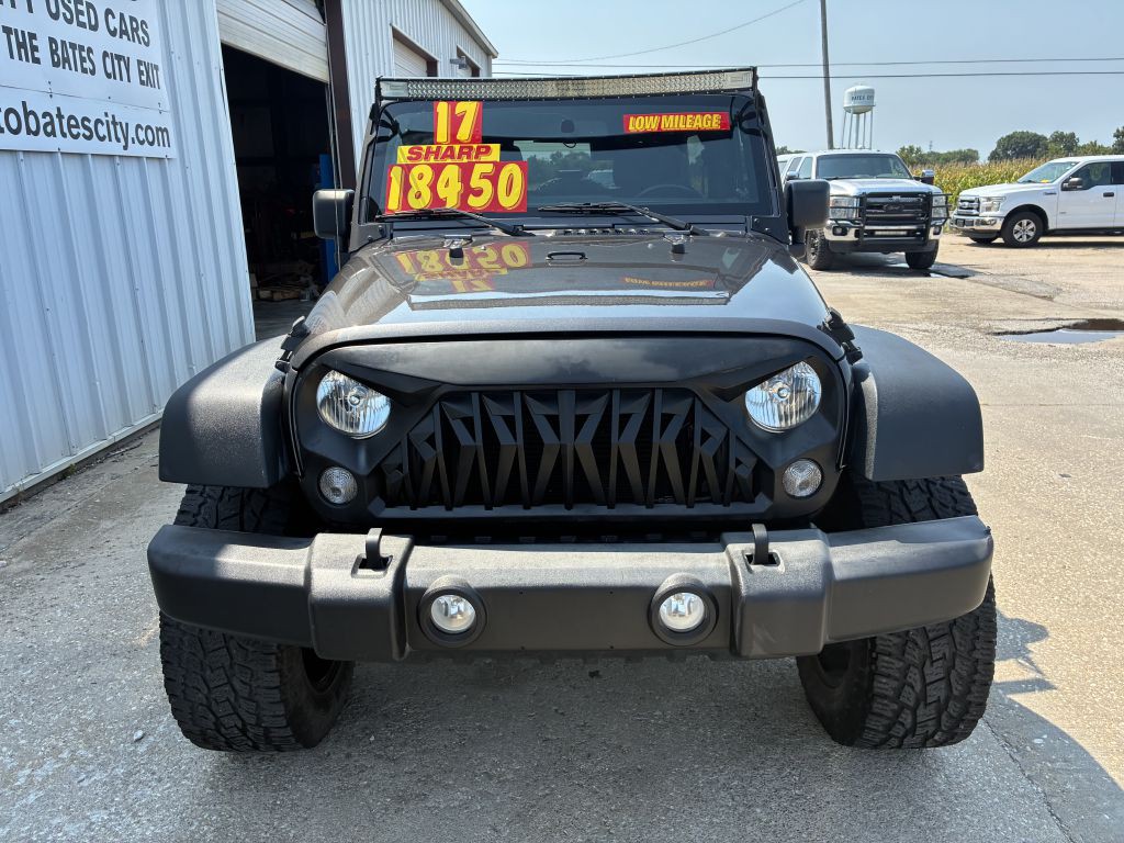 2017 Jeep Wrangler Unlimited Image 2